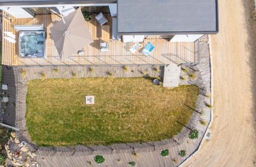 Plouider Villa | La Villa de Pen ar Menez superbe vue sur la campagne-plages à 5 min-SPA