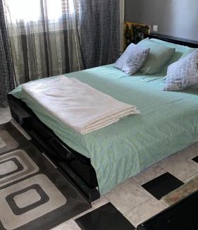 Creil House | Laila
