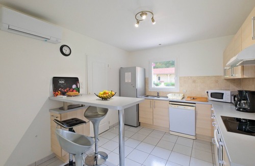 Savignac-les-Eglises House | L’Ajuda – House with Air Conditioning and Shared Pool in Savignac-les-Églises