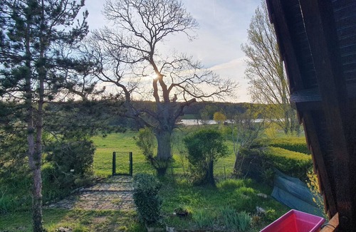 Chatellerault House | Lake View, Spacious House with Garden