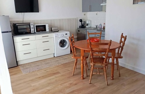 Le Barcares Apartment | LARGE 3 BEDROOM APARTMENT ON THE SEAFRONT in quiet Barcarès just off the beach