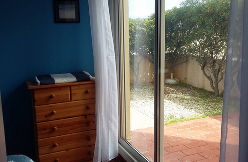 Le Barcares Apartment | LARGE 3 BEDROOM APARTMENT ON THE SEAFRONT in quiet Barcarès just off the beach