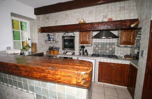 Gravieres House | Large 3-star building with swimming pool sleeps 11