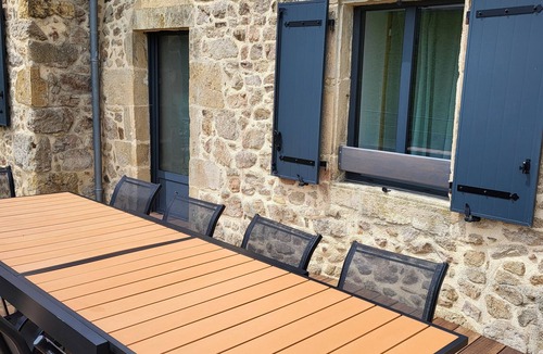 Drulhe House | Large 3-star gîte in Aveyron, sleeps 10, ideal for families, friends, seminars, etc.
