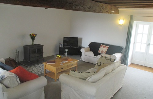 Brehan House | LARGE 4 BEDROOM FARMHOUSE lots of charm, fully renovated 8+