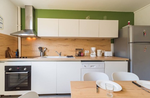 Guingamp Condo | Large 5-bedroom apartment in Guingamp