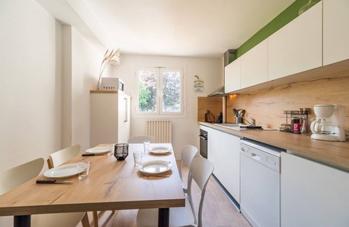 Guingamp Condo | Large 5-bedroom apartment in Guingamp