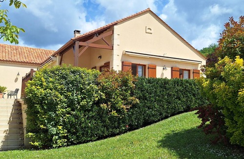 Pays-de-Belves House | Large and peacefull house with a panoramic view of Belvès, in Black Perigord