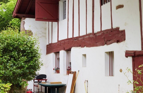 Sare House | Large Basque house in Sare - 12 people, garden, Spanish border 2 km away