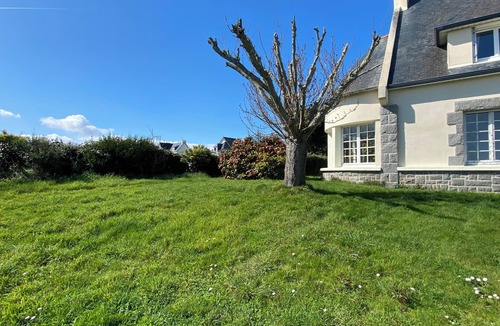 Ploubazlanec House | Large Breton house facing the sea, 2 steps from Bréhat island