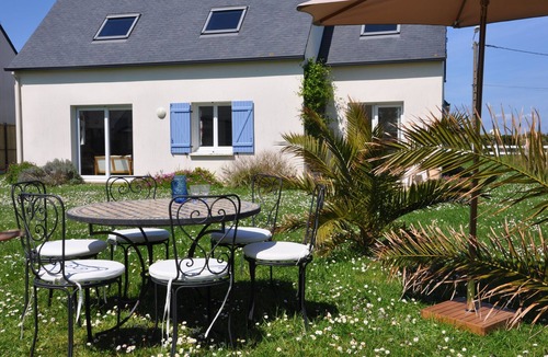 Brignogan-Plage House | Large, bright house with south-facing garden near the beach.