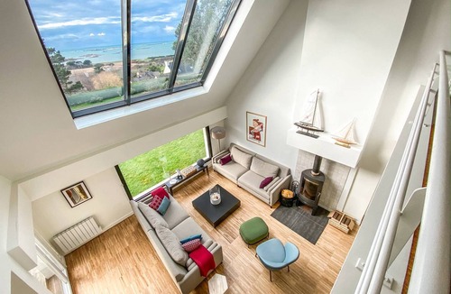 Trebeurden House | Large bright house with Wifi and sea view 1.1km from the beach in TREBEURDEN