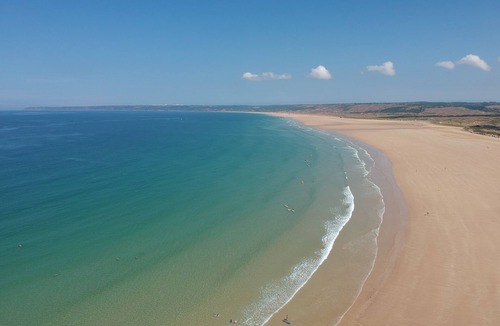 Siouville-Hague House | large capacity gîte, close to hiking trails and surf school