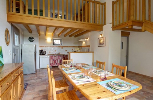 Lure Cottage | Large Character Cottage for 15 People with Garden in Luré
