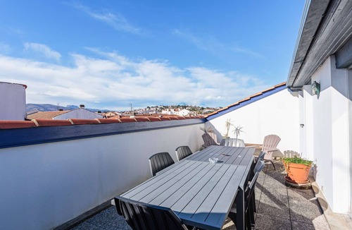 Saint-Jean-de-Luz City Center Apartment | Large downtown apartment with terrace and parking