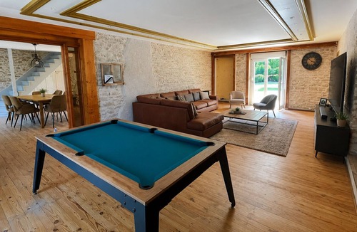 Chaux-Champagny House | Large family gîte with private pool