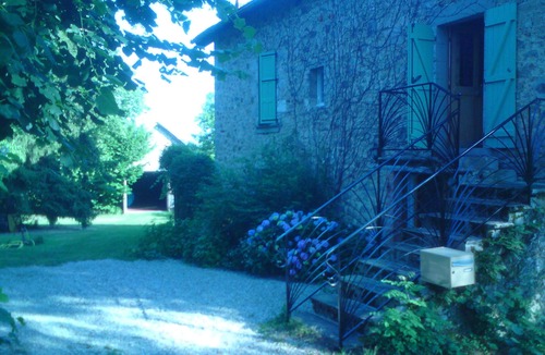 Saint-Salvadou House | Large family home, private heated pool, large garden, near Najac.