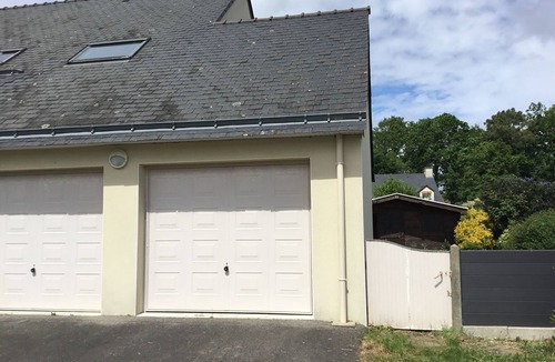 Ploeren House | LARGE HOUSE 4 bedrooms. 125 m2 .2 closed garages