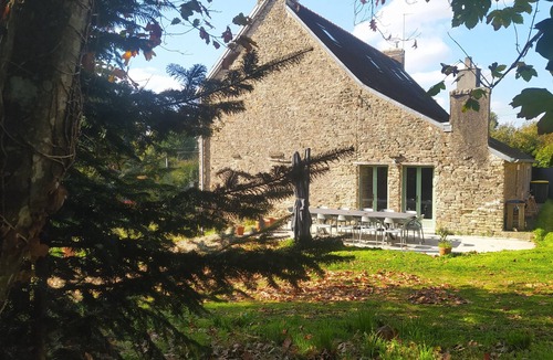 Rosporden House | Large house for 14 people, 20 min from the sea, 5 suites with 5 private bathrooms, 5* bedding