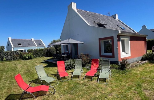 Le Palais House | Large house, pets welcome - 10 guests