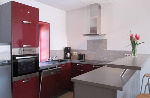 Cressanges Cottage | Large renovated farmhouse with SPA and games in Cressanges