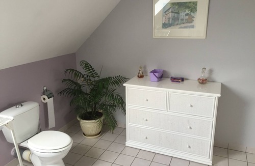 Sille-le-Philippe House | Large room in a spacious Maison bourgeoise.