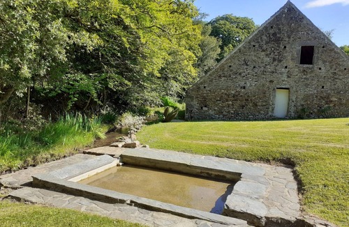 Heauville Cottage | Large stone house with garden near the beach