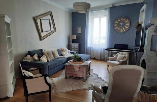 Chateauroux House | Large town house