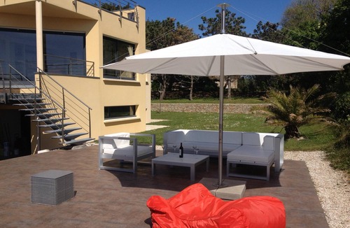 Tregunc Villa | LAST MINUTE OFFER Contemporary villa with sea view and heated pool