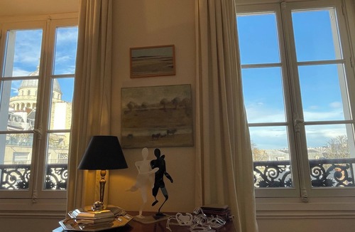 5th Arrondissement Apartment | Latin Quarter Pantheon/Notre Dame quartier! 120 mètres with a VIEW!