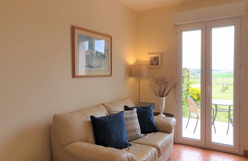 Etaules House | Lavender View is a cosy cottage for 2 with far reaching views