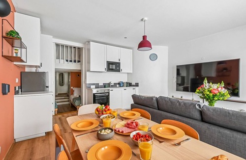 Quartier de la Porte-Saint-Denis Apartment | Lavie Maison Chic Stay, A/C & Parking