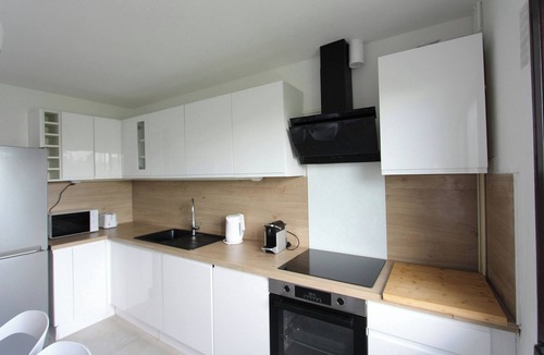 Drancy Apartment | Le 15' de paris - Three Bedroom Apartment, Sleeps 8