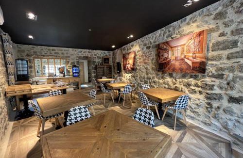 Langeac Hotel | Le 19 Chambre Chapelle 43m2 - Centre Historique - Clim