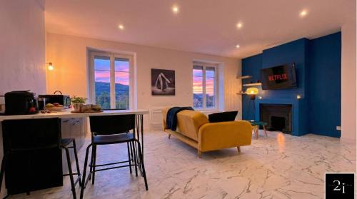 Vienne Apartment | LE 21 - Suite SPA Premium - Jacuzzi Privatif & Vue Rhône