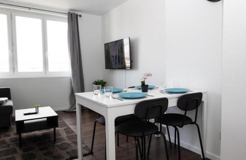 Clermont-Ferrand Apartment | Le 3 Chambres Parking Proche Tram