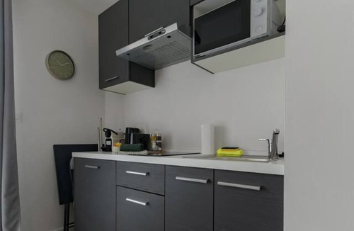 Republique Condo | Le 4B - Designer air-conditioned apartment in the city center