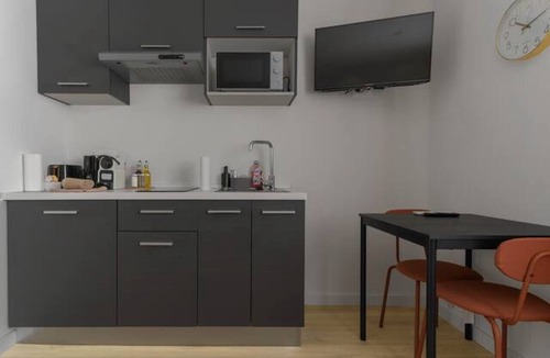 Republique Condo | Le 4C - Designer air-conditioned apartment in the city center
