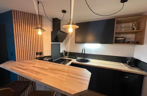 Montargis Apartment | Le 9e