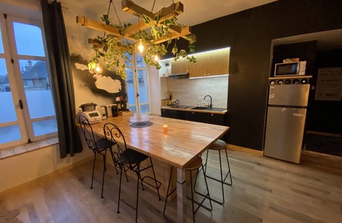 Nevers Apartment | - Le Backpacker - Appartement Spacieux et Chaleureux