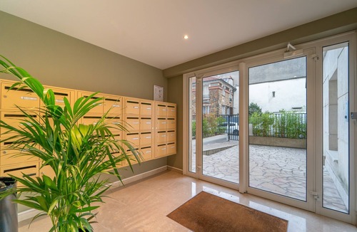 Nogent-sur-Marne Apartment | Le Balcon Boheme - Proche de Paris et des parcs d'attractions