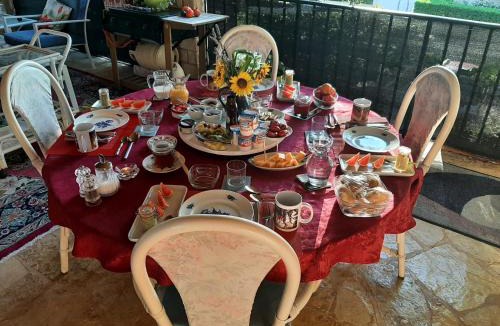 Espere Bed & Breakfast | le balcon des jasss