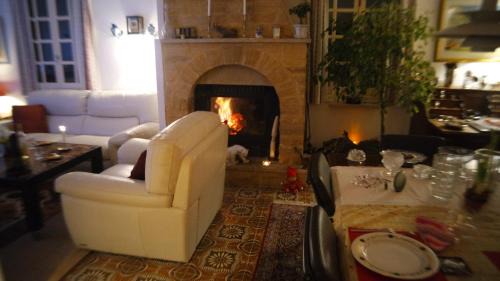 Espere Bed & Breakfast | le balcon des jasss