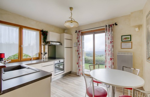 Chambon-sur-Lac House | Le Balcon des Puys: Panoramic Views, Tranquility, and Nature in the Heart of Sancy