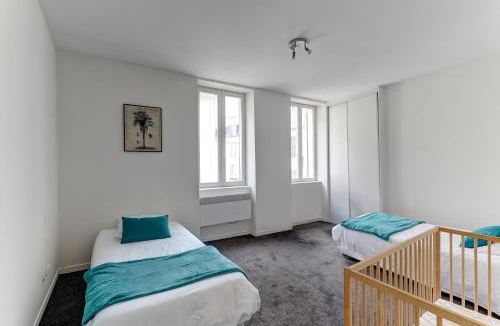 Neris-les-Bains Apartment | Le Balcon des Thermes - Proche des Thermes