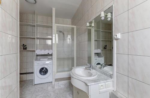 Neris-les-Bains Apartment | Le Balcon des Thermes - Proche des Thermes