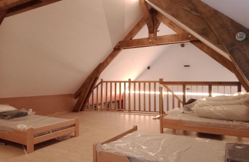 Baugy Hostel | Le Baugyte - Gite de GROUPE - 14 lits simples