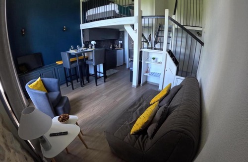 Uriage-les-Bains Apartment | Le Belvédère de la grand croix dans le chateau d'uriage