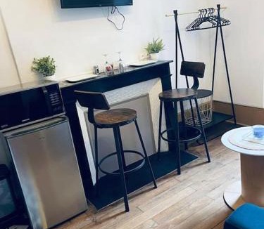 Bourges Apartment | Le Black and White studio centre-ville historique
