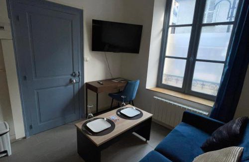 Bourges Apartment | Le bleu velours, studio centre ville historique
